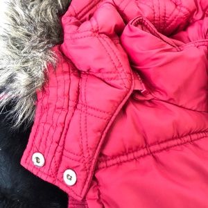 Aeropostale Red Zip Up Puffer Vest Removable Faux Fur Hat Hood Hoodie Small S